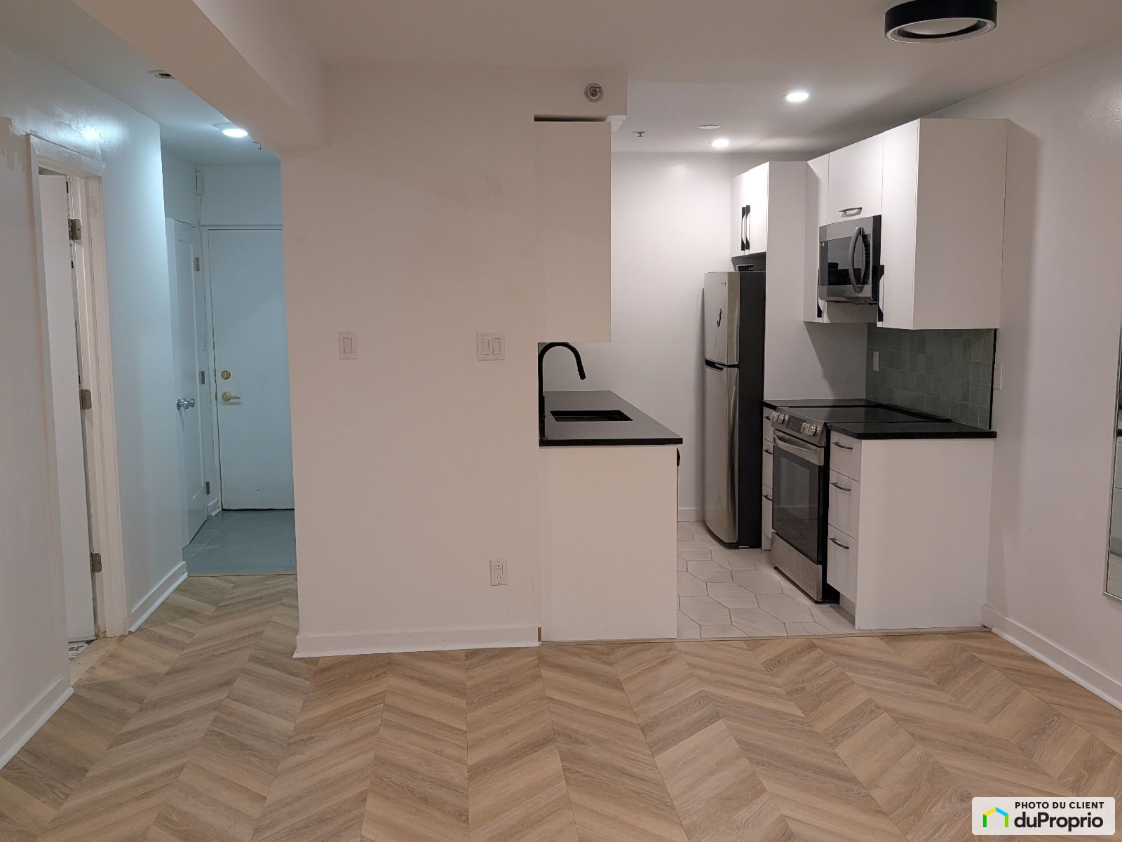 108 5420 Rue Saint Denis — photo 3