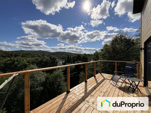 96, chemin des Sapins, St-Adolphe-D'Howard à vendre