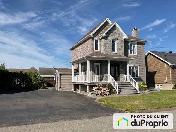 28 rue J.-Alcide-Robichaud, St-Jean-Port-Joli for sale
