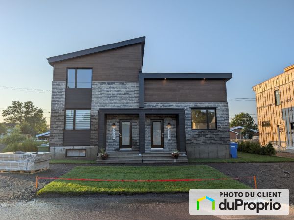 3325-3329 de la Herse, Neufchatel à vendre