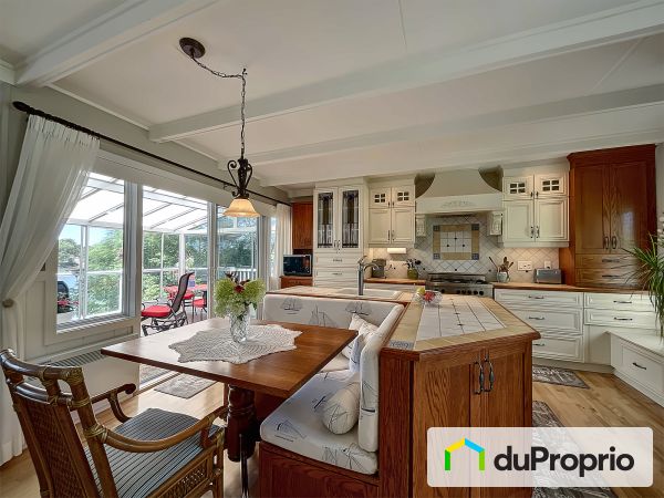 Kitchen - 505 chemin des Patriotes Nord, Mont-St-Hilaire for sale