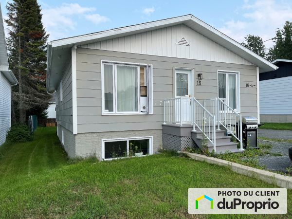 16, avenue des Coquelicots, Rouyn-Noranda (Evain) à vendre