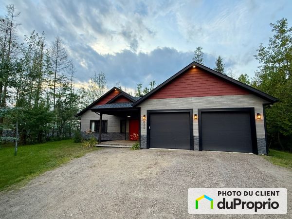 635 rue des Mélèzes, Charette à vendre