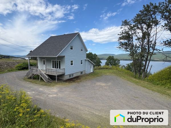166 boulevard de Gaspé, Gaspé for sale