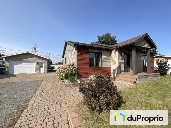 810 rue Desjardins, St-Pascal-De-Kamouraska à vendre
