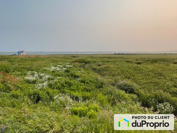 rue Martinet, Iles-de-la-Madeleine (L&#39;Ile-du-Havre-Aubert) for sale