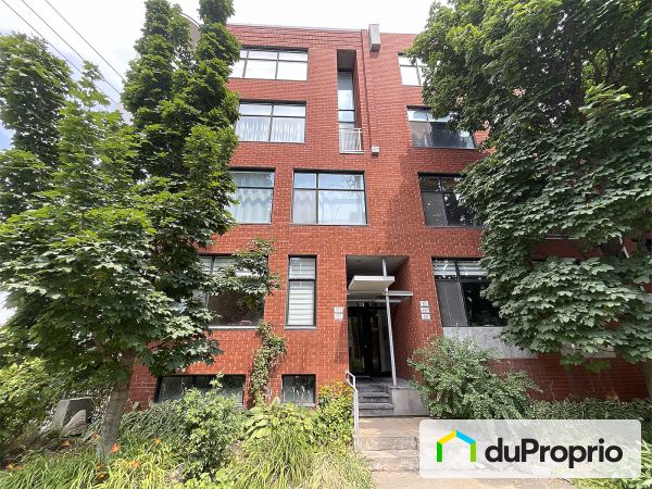 Summer Front - 929 avenue de l&#39;Épée, Outremont for sale