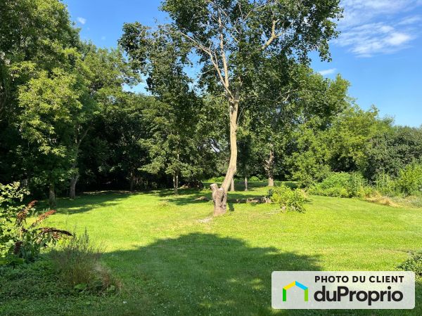 1528 chemin des Côteaux, Farnham for sale