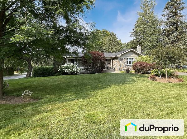 1741 rue Longueuil, St-Bruno-De-Montarville à vendre