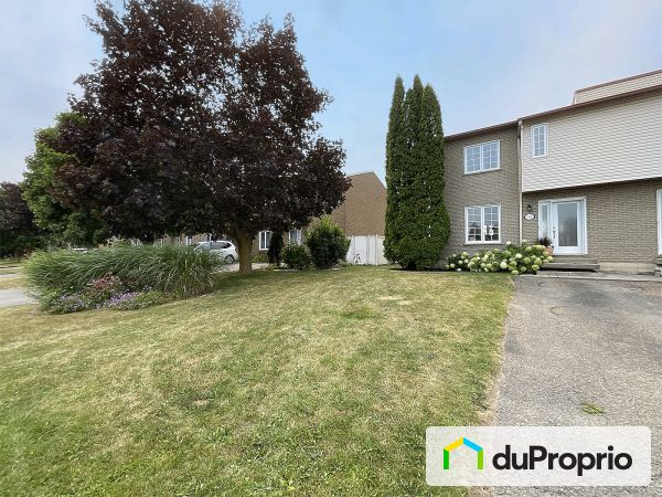 4406 rue Jolibois, St-Hyacinthe à vendre