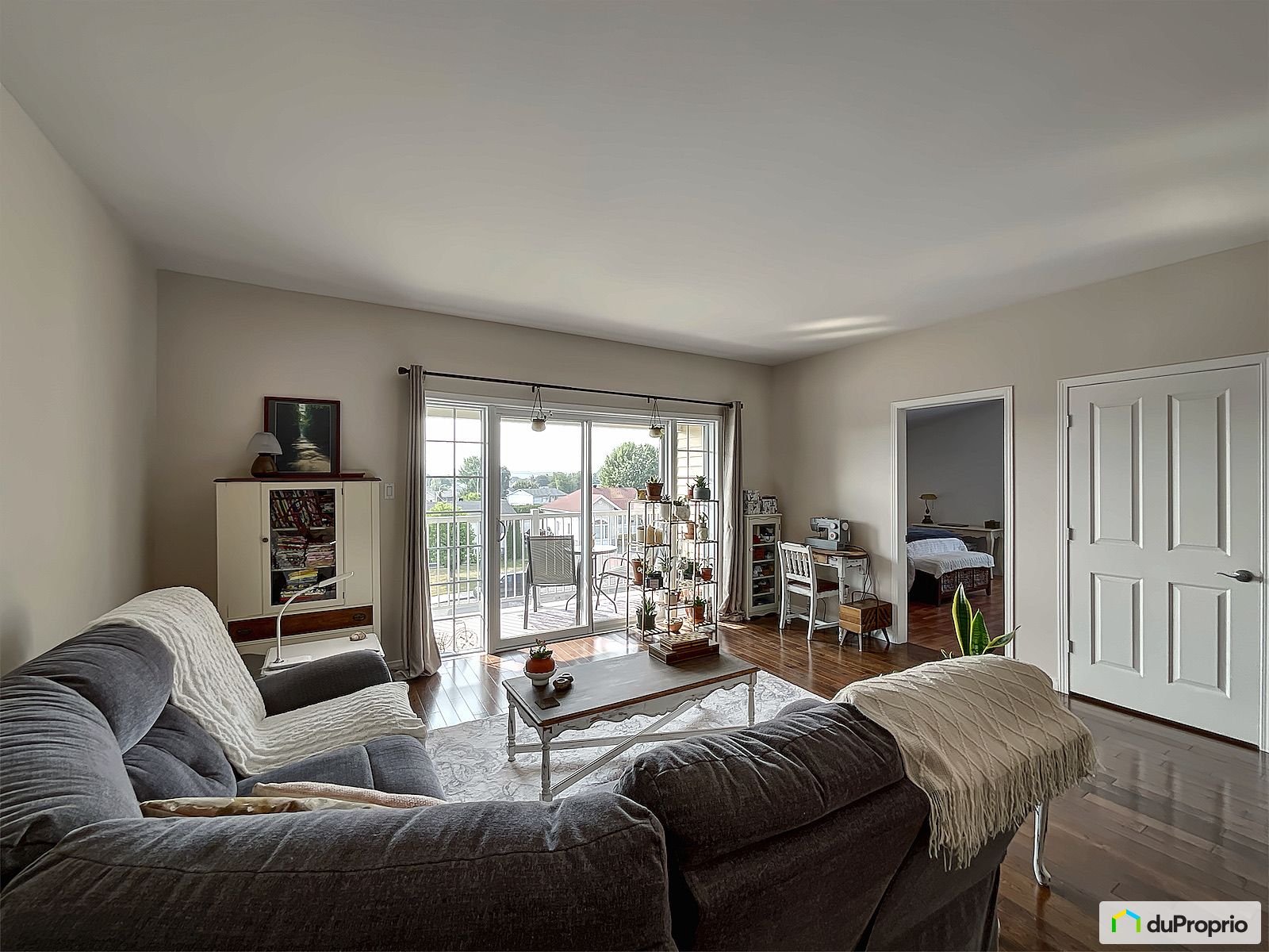 304 308 Rue Simonds Sud — photo 3