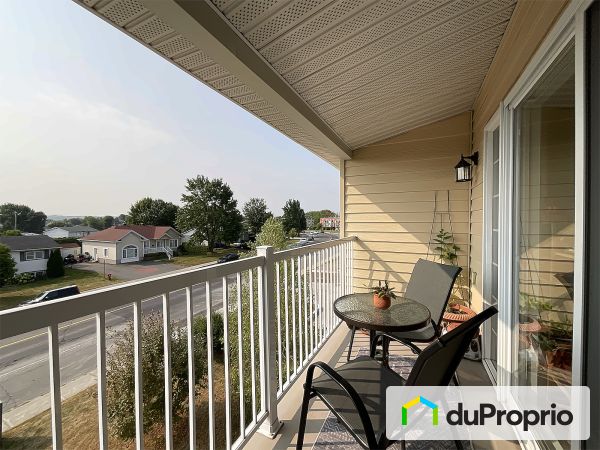 Balcony - 304-308 rue Simonds Sud, Granby for sale