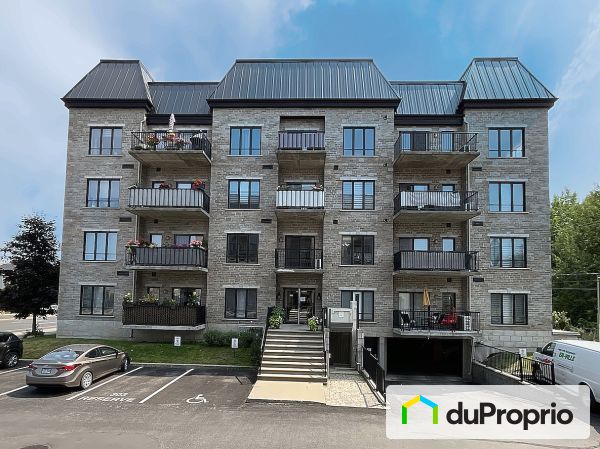 304-2020 100e Avenue, Chomedey for sale