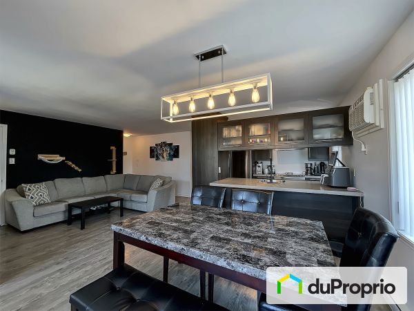 Living / Dining Room - 6-456 rue Principale, St-Amable for sale