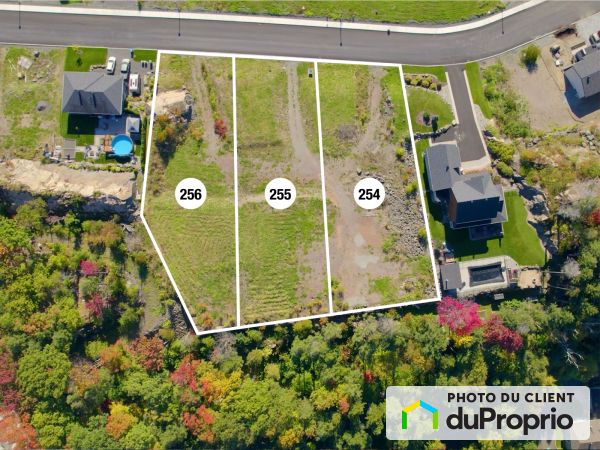 rue du Lady Aylmer, St-Nicolas for sale