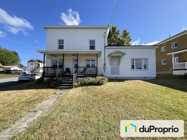 466 avenue Montcalm, Disraeli for sale