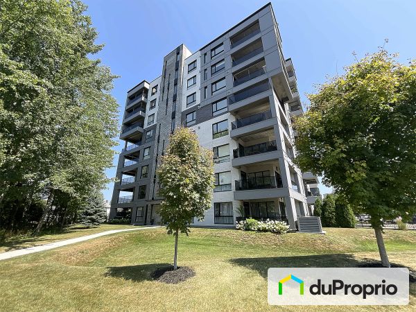 103-305 Rue Carmelle-Boutin, Blainville for sale