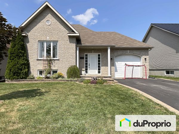 109, rue Joseph-Charles-Coallier, St-Jean-sur-Richelieu (St-Luc) à vendre
