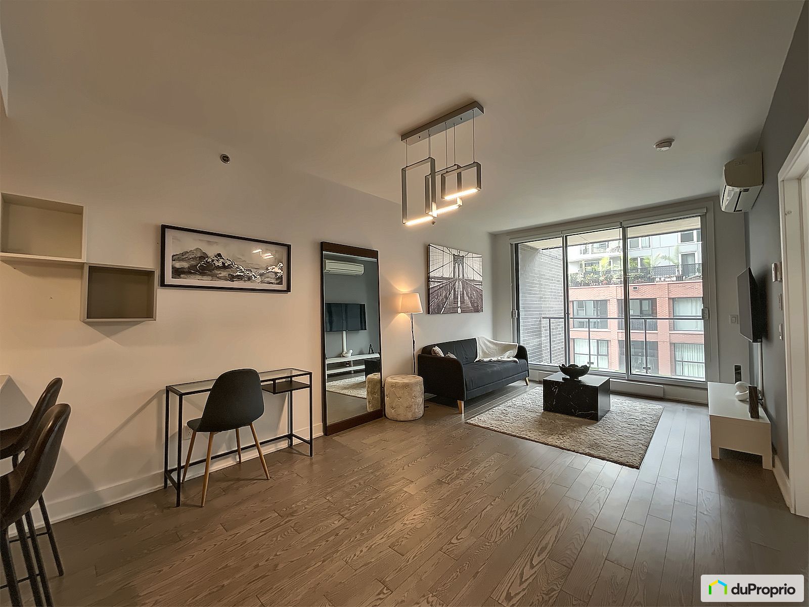 501 315 Rue Richmond — photo 3