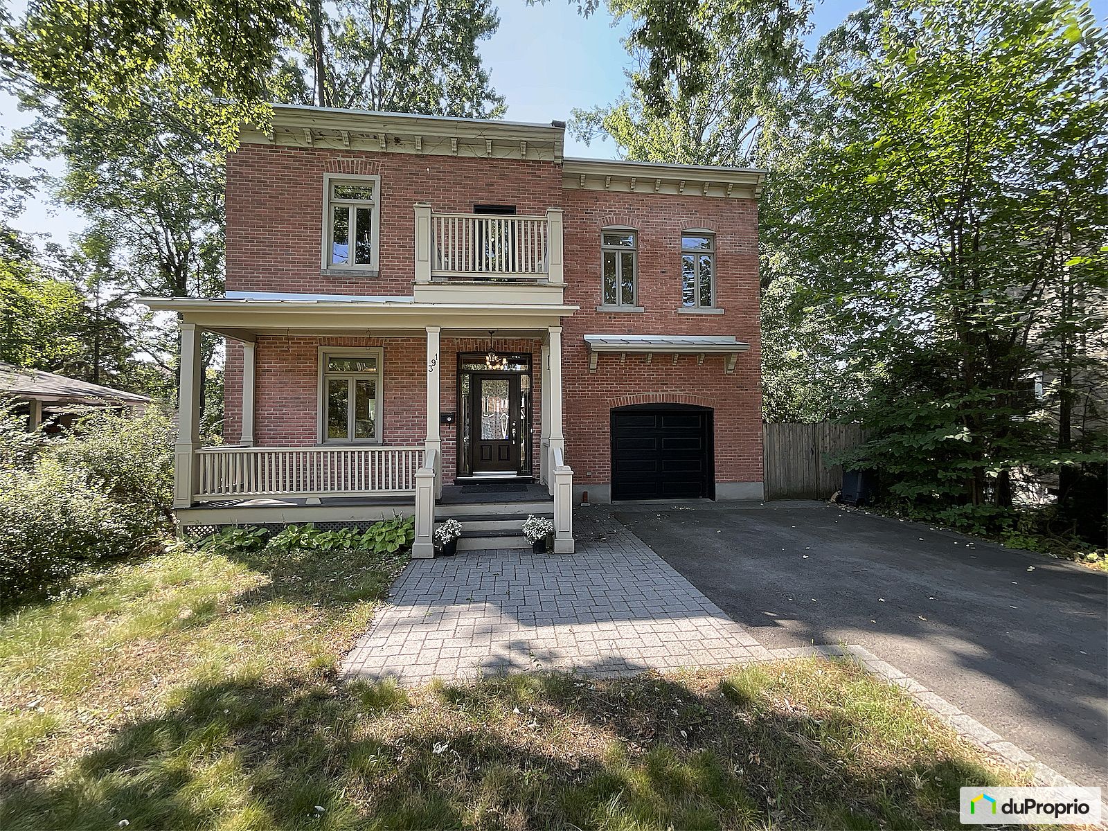 391 Avenue Hickson — photo 1