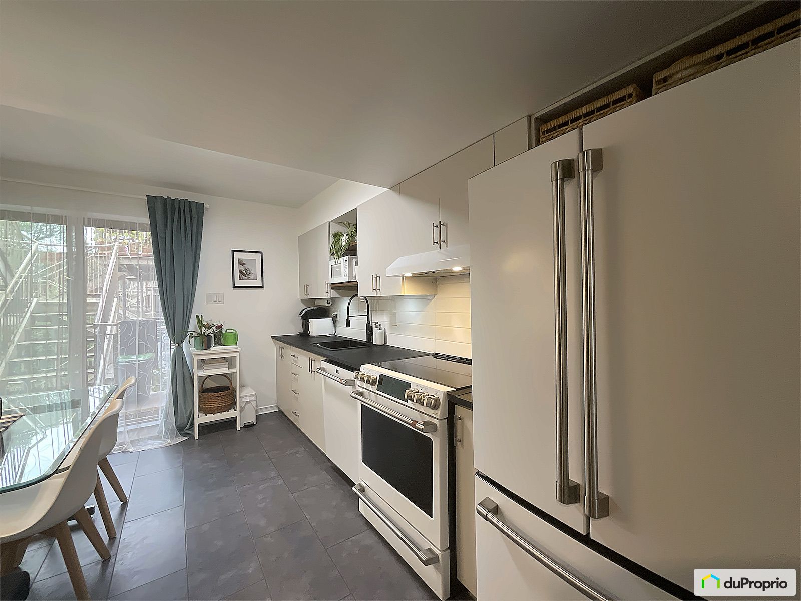 4 4270 Boulevard Cavendish — photo 2