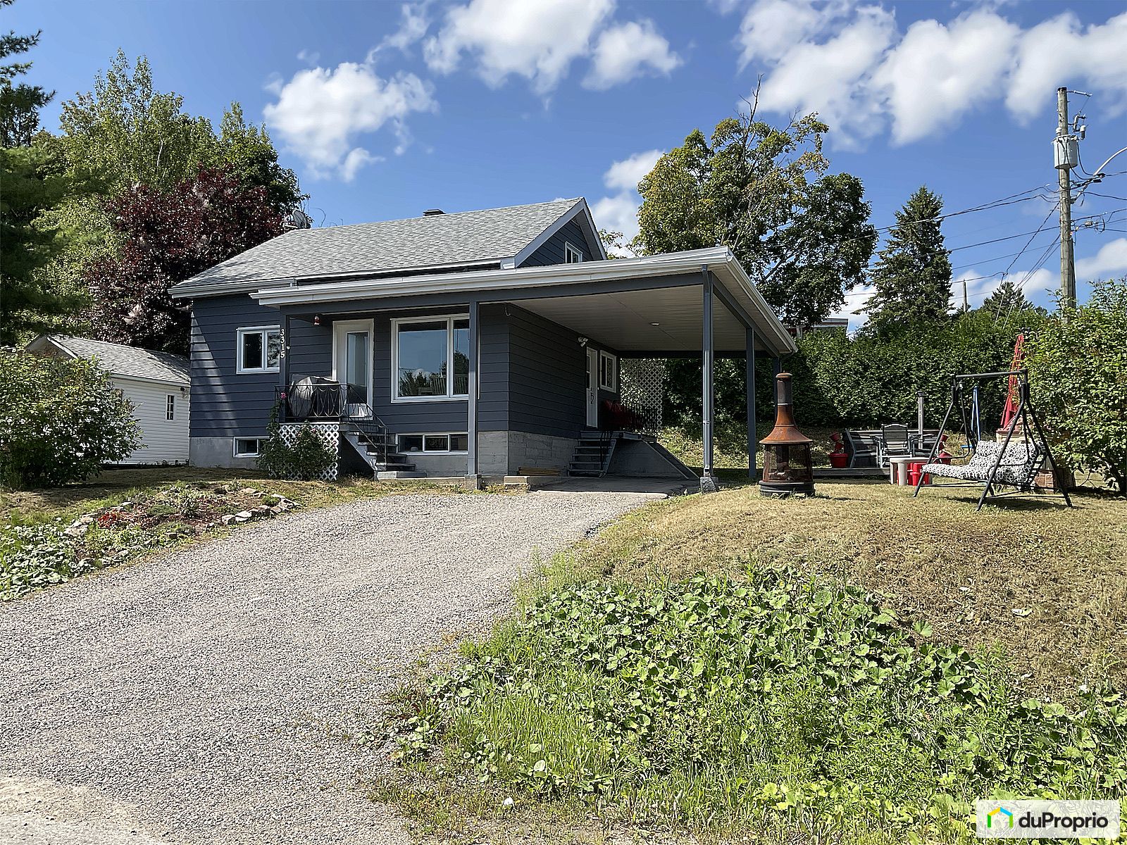 3315 Rue Louise — photo 1