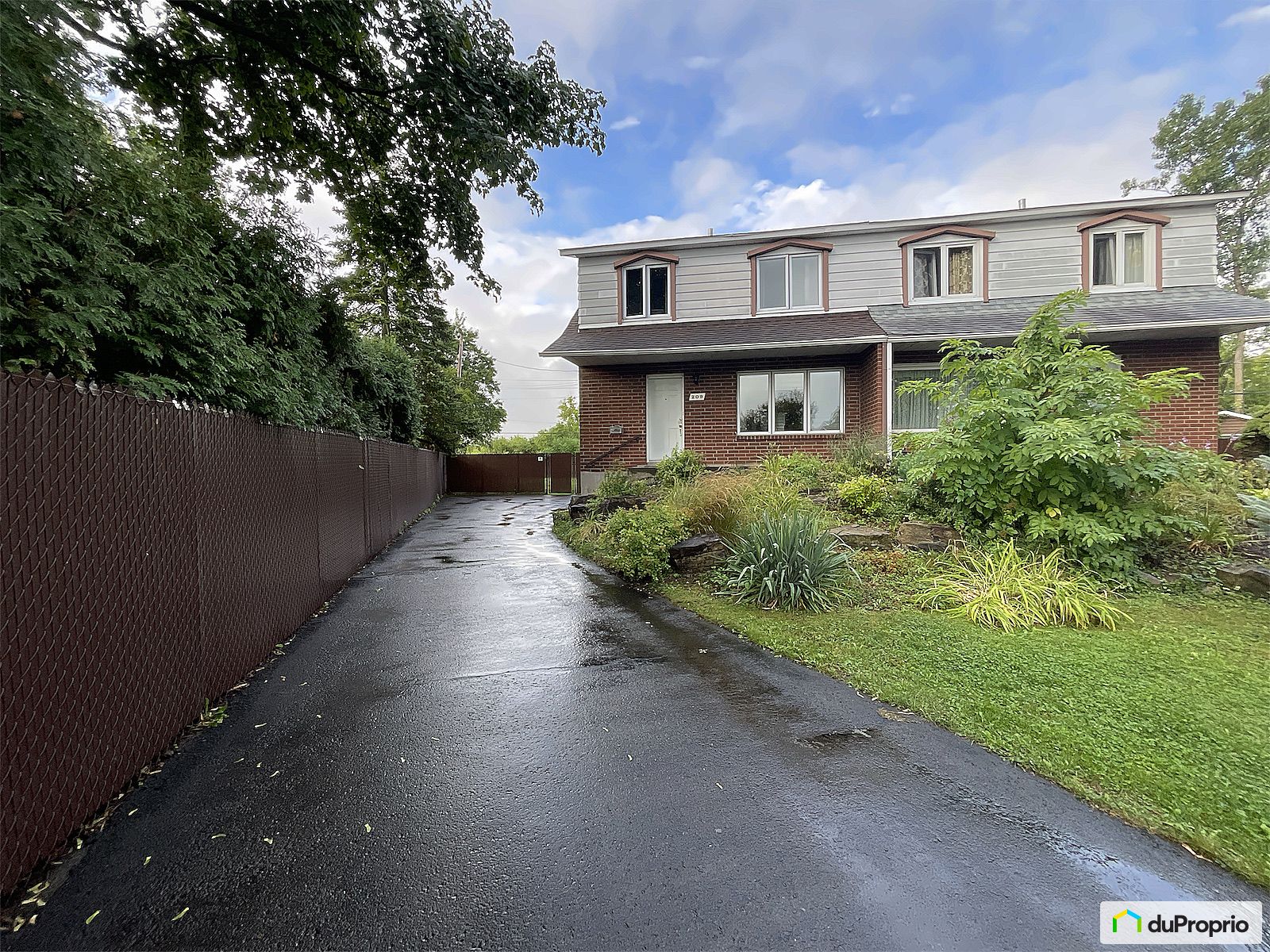 209 Rue Pierre Chasseur — photo 1