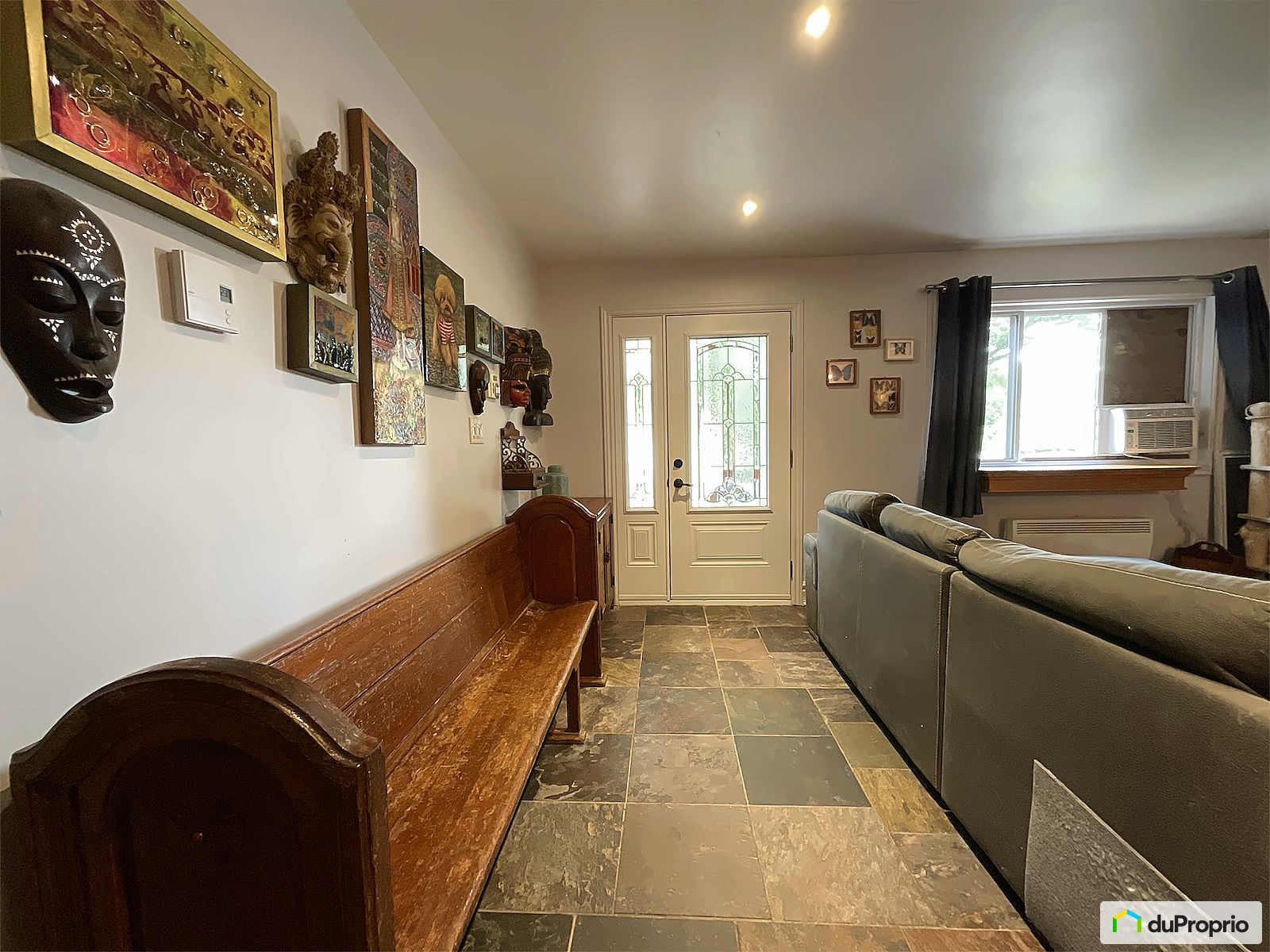 587 Avenue Constant — photo 2