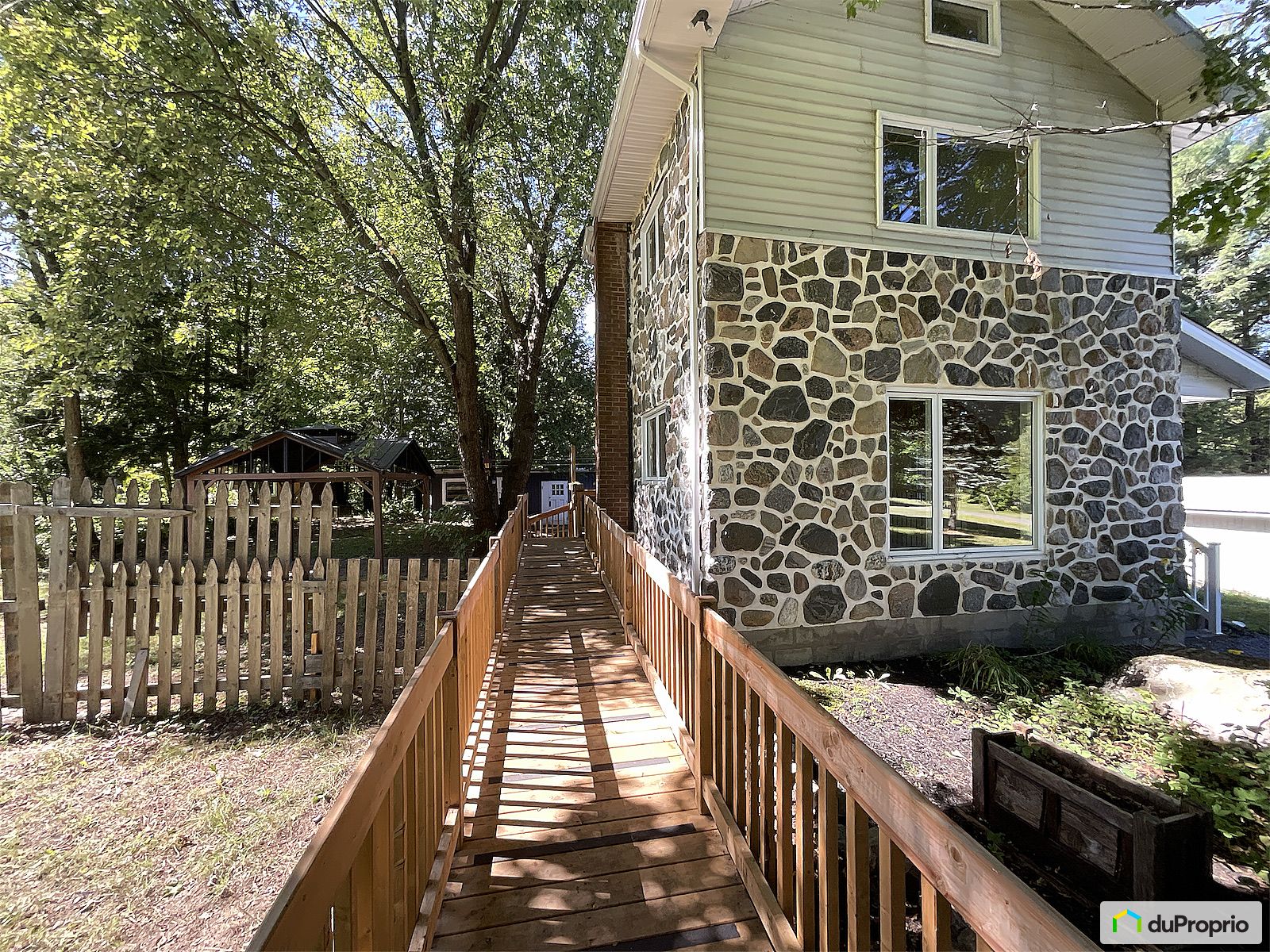 84 Rue Dumoulin — photo 2