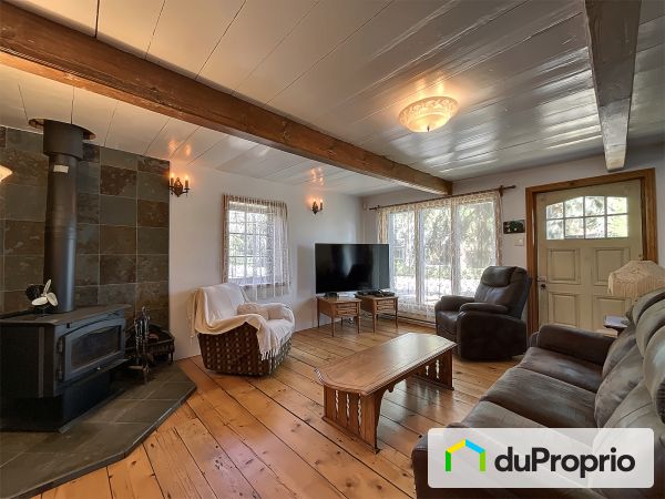 Salon - 3745, boulevard Gouin Est, Montréal-Nord à vendre