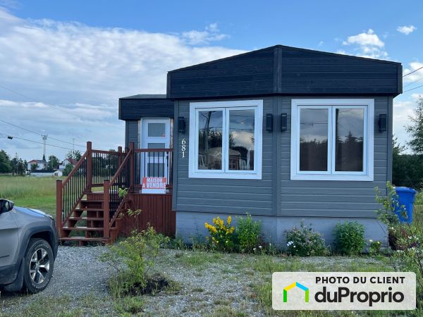 681, 13e Avenue, Barraute à vendre