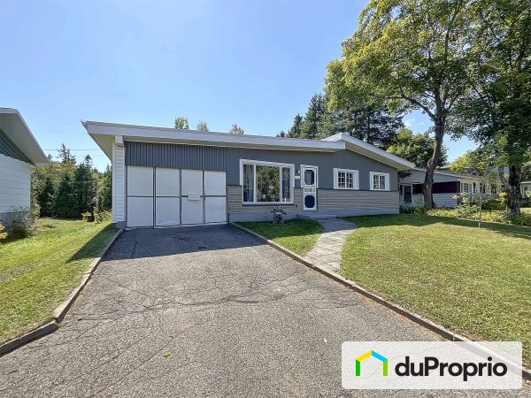 1939 rue Mandeville, Val-Bélair for sale