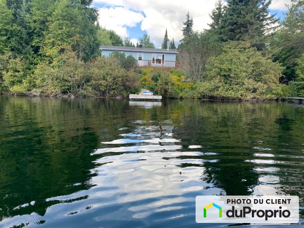 106 chemin de la Plage, Lac-Superieur for sale