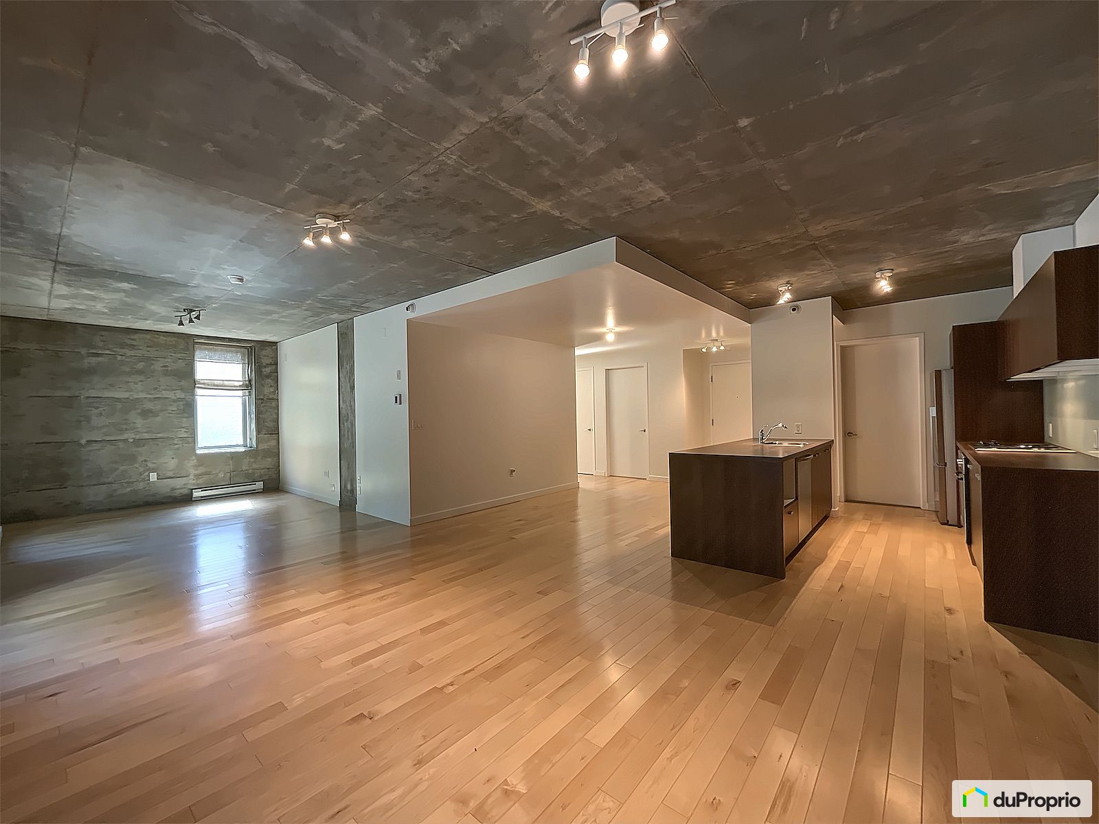 A112 4070 Avenue Benny — photo 1