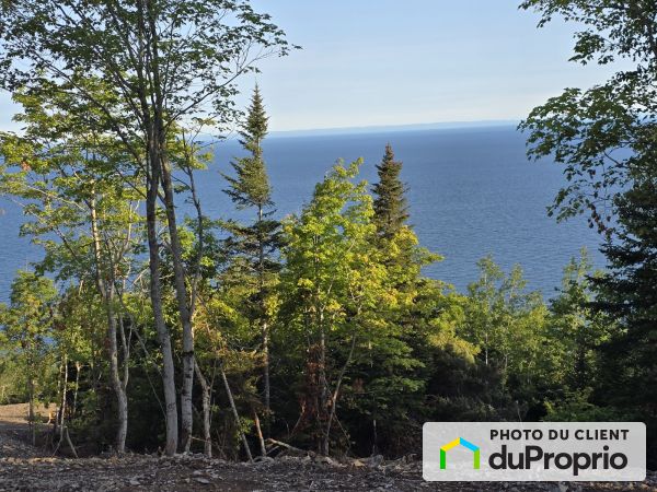 route 132, Les Méchins for sale