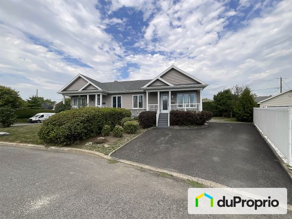 273 rue Mélanie, Charlesbourg for sale