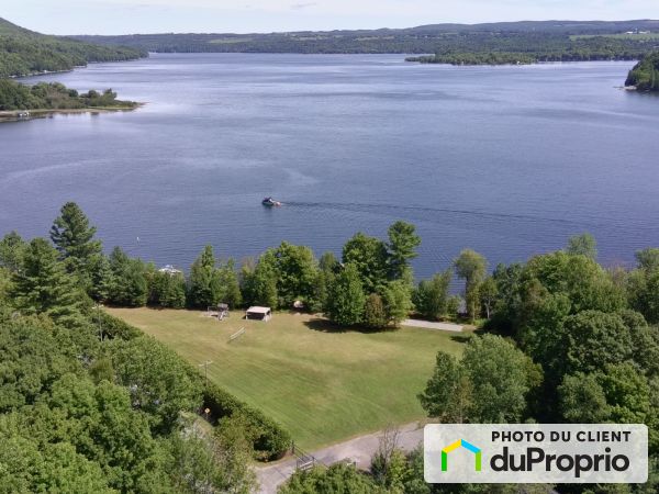 rue des Anthuriums, Ste-Catherine-De-Hatley for sale