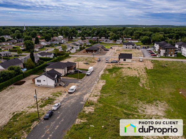 Carré de Grandpré, ND-Du-Bon-Conseil for sale
