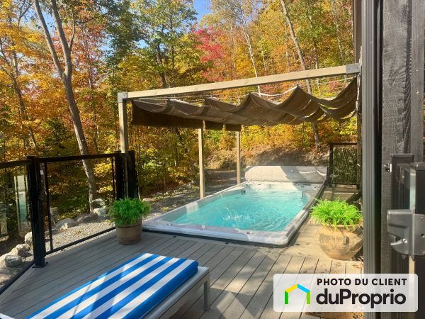 Piscine - 740 montée de l'Adret, Ste-Adèle à vendre