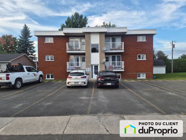 1290-1300, rue Adam, Acton Vale à vendre