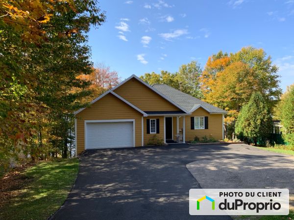 5087, chemin du Lac-Sept-Iles, St-Raymond à vendre