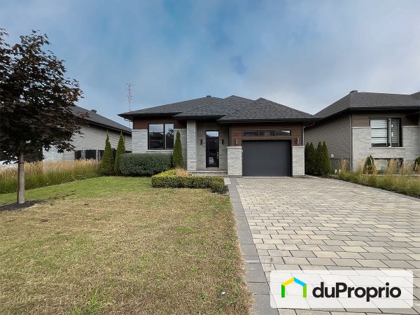 1325 rue Jean-Moreau-Desjordy, Contrecoeur for sale