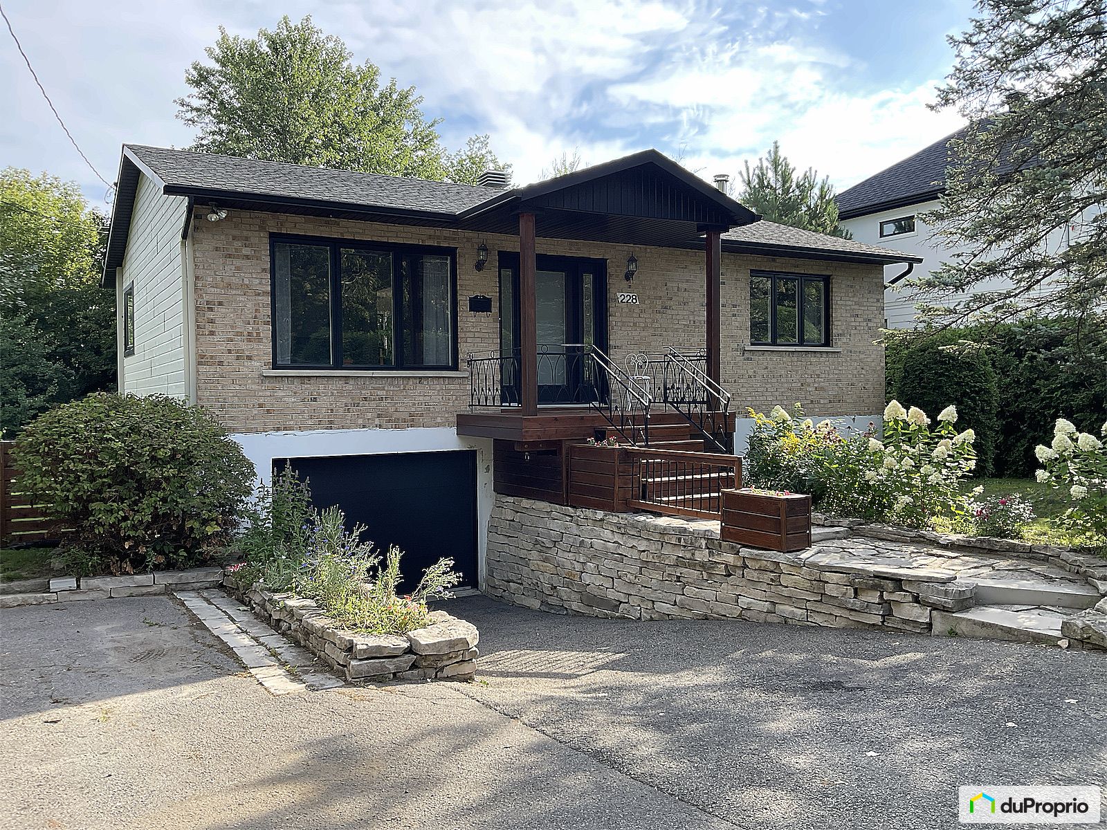 228 Rue Couture — photo 2