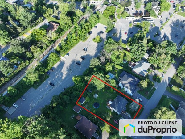 228 rue Couture, Rosemère for sale