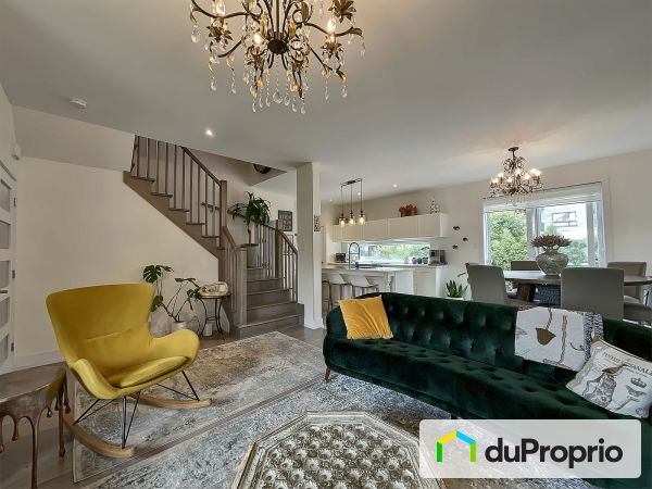330 rue du Monarque, La Prairie for sale