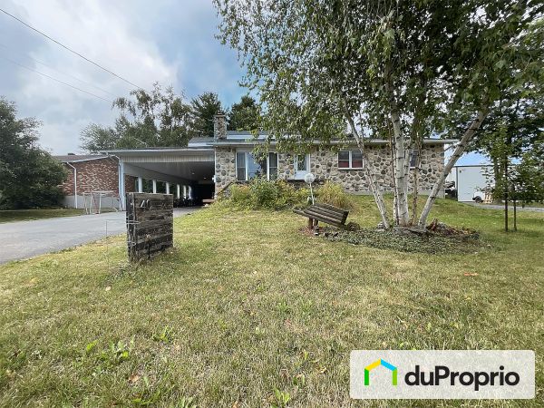 40 rue Arcand, Farnham for sale