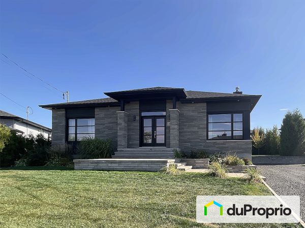 33 rue des Cormiers, St-Apollinaire for sale