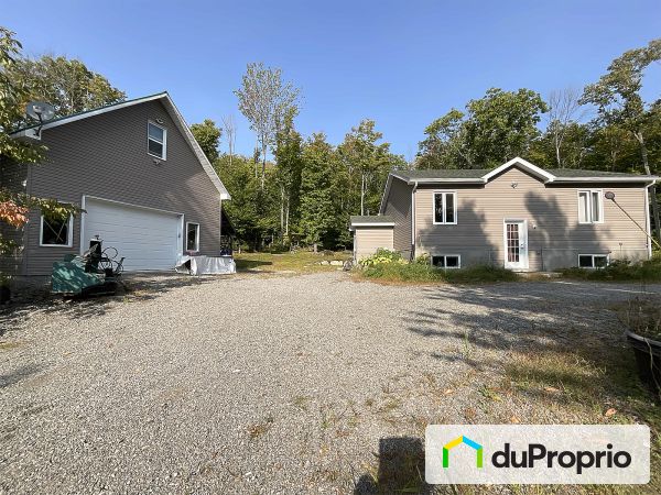 1550, montée Crépeau, St-Calixte à vendre