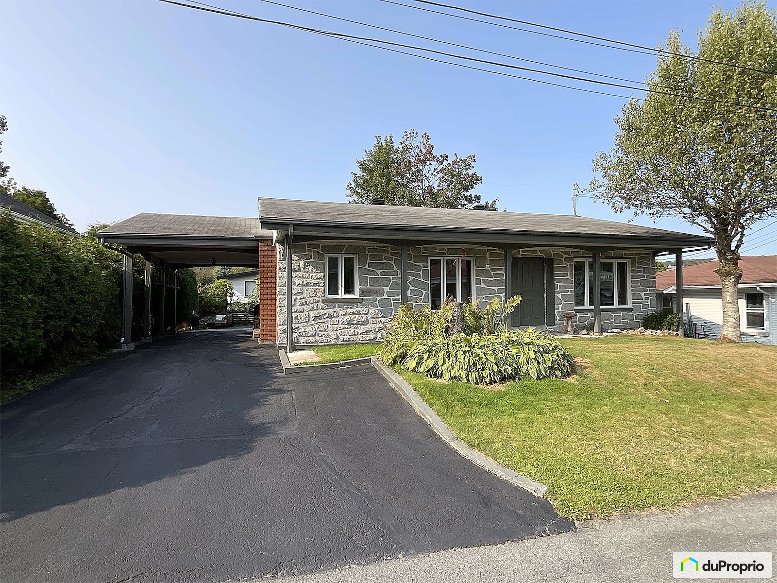 673 7E Avenue — photo 1