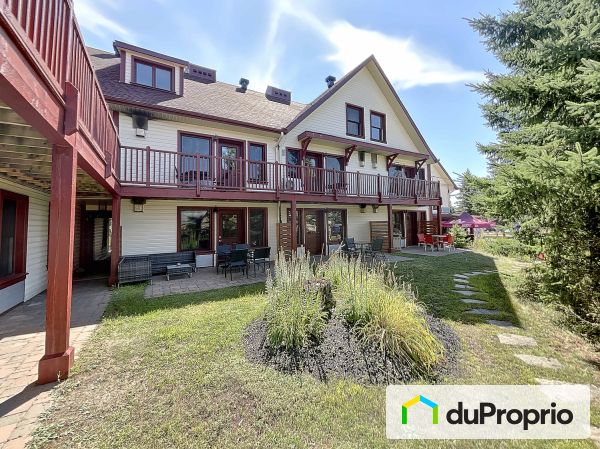 Jardin - 844, rue Coupal, Mont-Tremblant (St-Jovite) à vendre